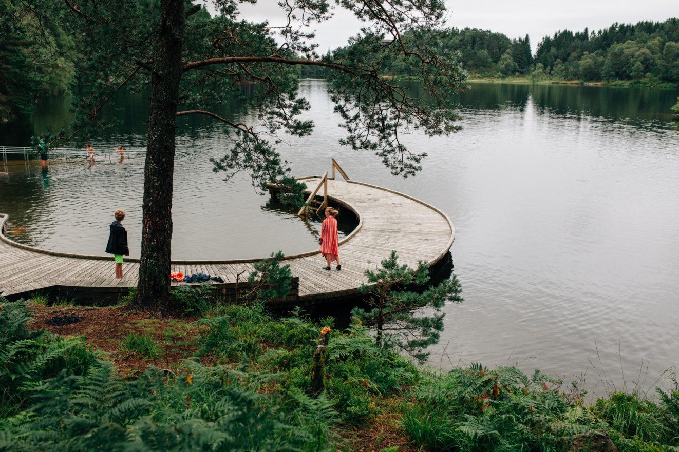 Norway, Bergen; natural family portrait photography Norway, Bergen; natural family portrait photography London Children Photography