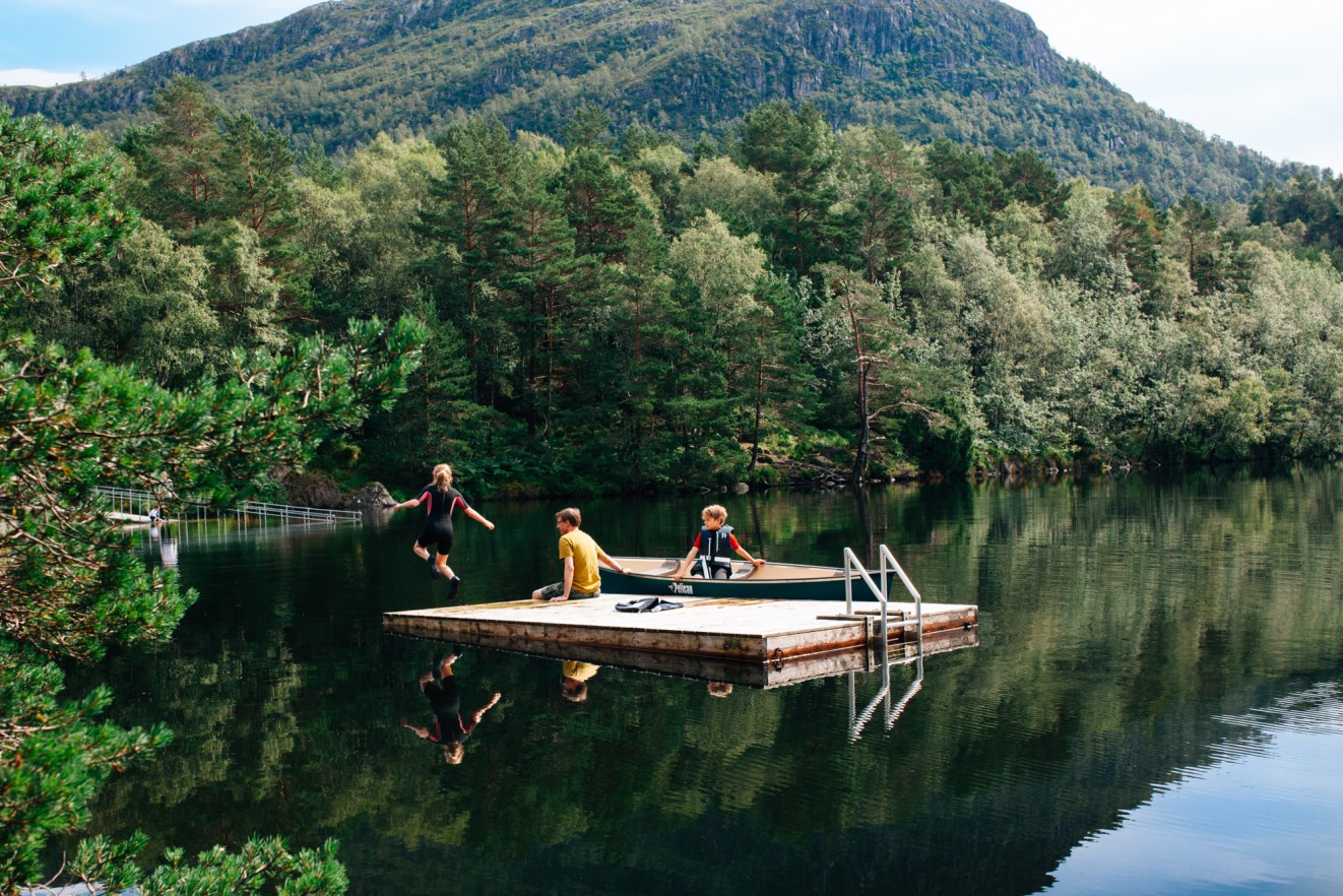 Norway, Bergen; natural family portrait photography Norway, Bergen; natural family portrait photography London Children Photography