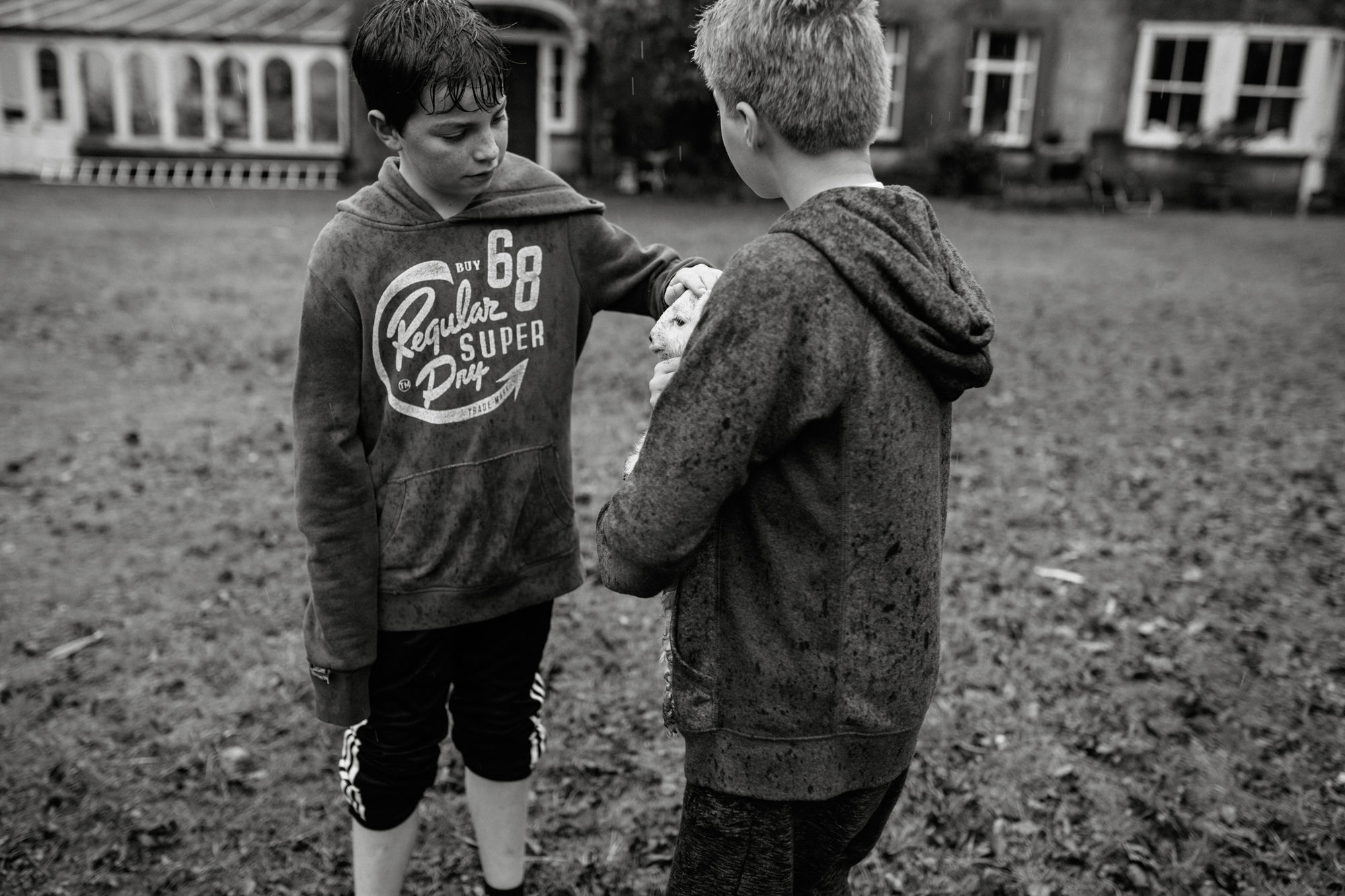 Spring arrives early in Wales. Honest, natural family portrait photography. London Children Photography 