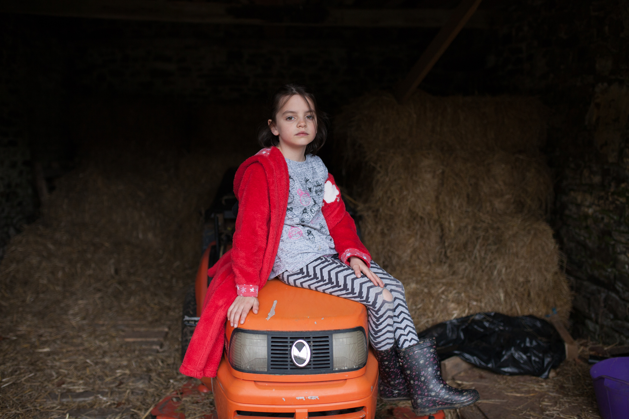 Spring arrives early in Wales. Honest, natural family portrait photography. London Children Photography 