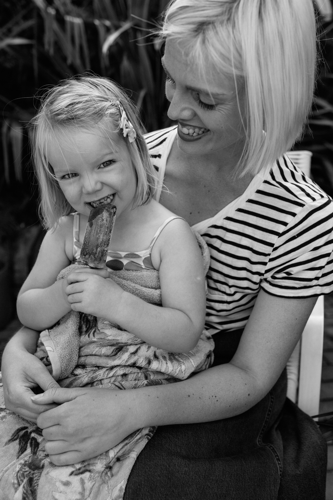 Family photographs at home in Stoke Newington, London London Children Photography 