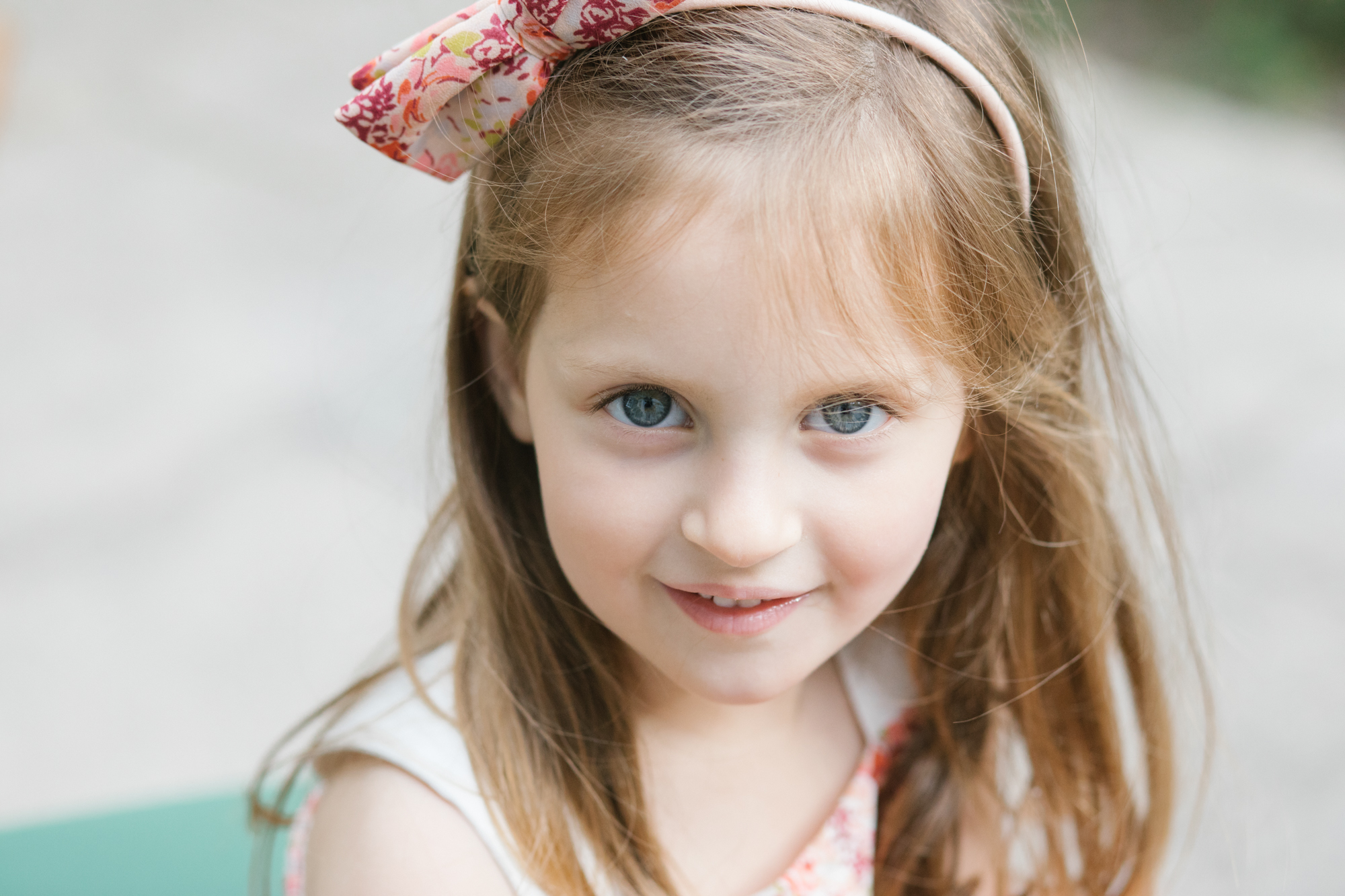 Family lifestyle photography in Primrose Hill, London London Children Photography 