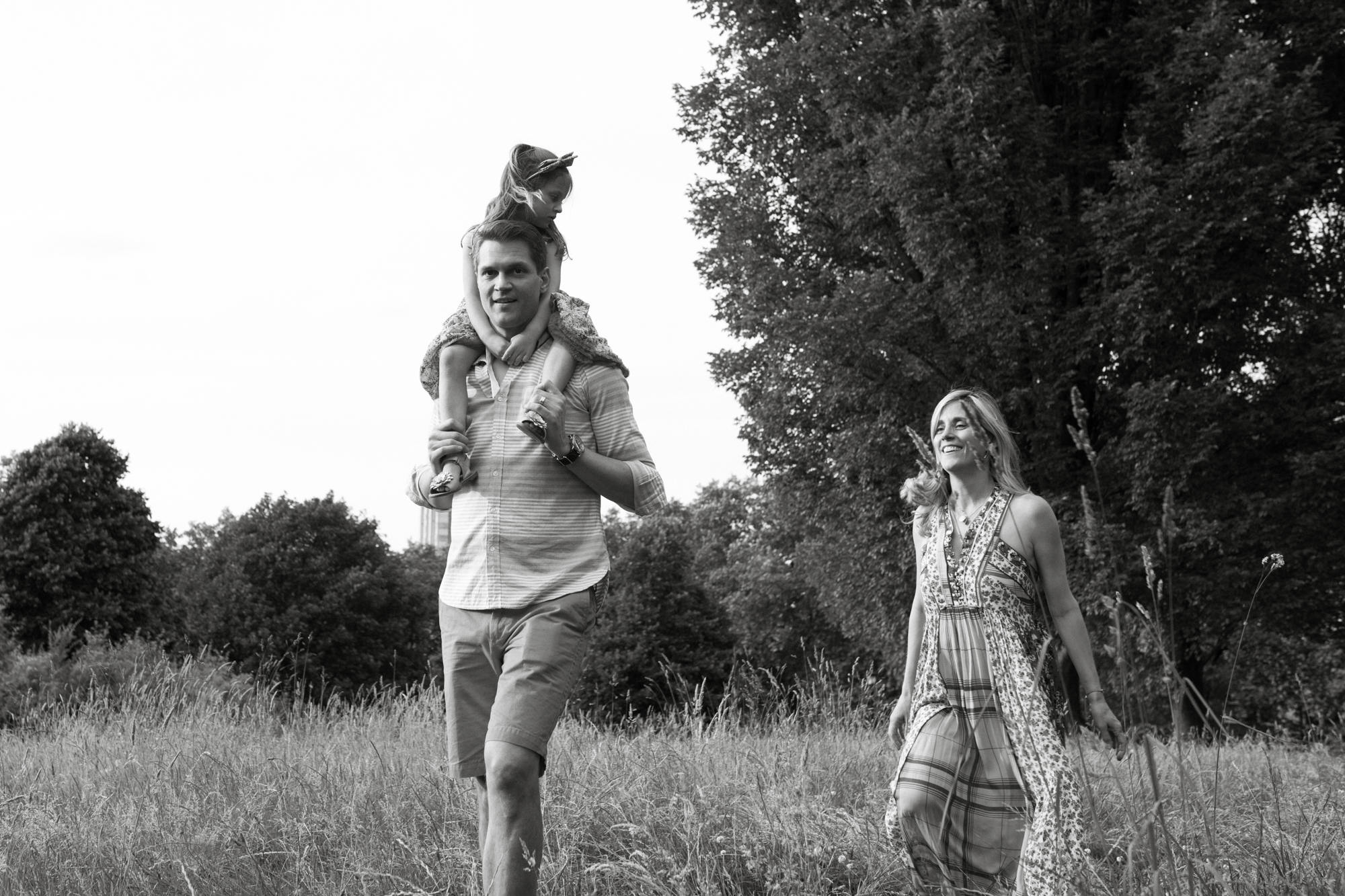 Family lifestyle photography in Primrose Hill, London London Children Photography 