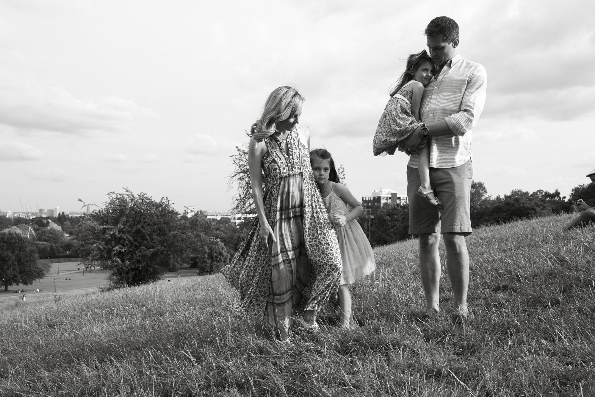 Family lifestyle photography in Primrose Hill, London London Children Photography 