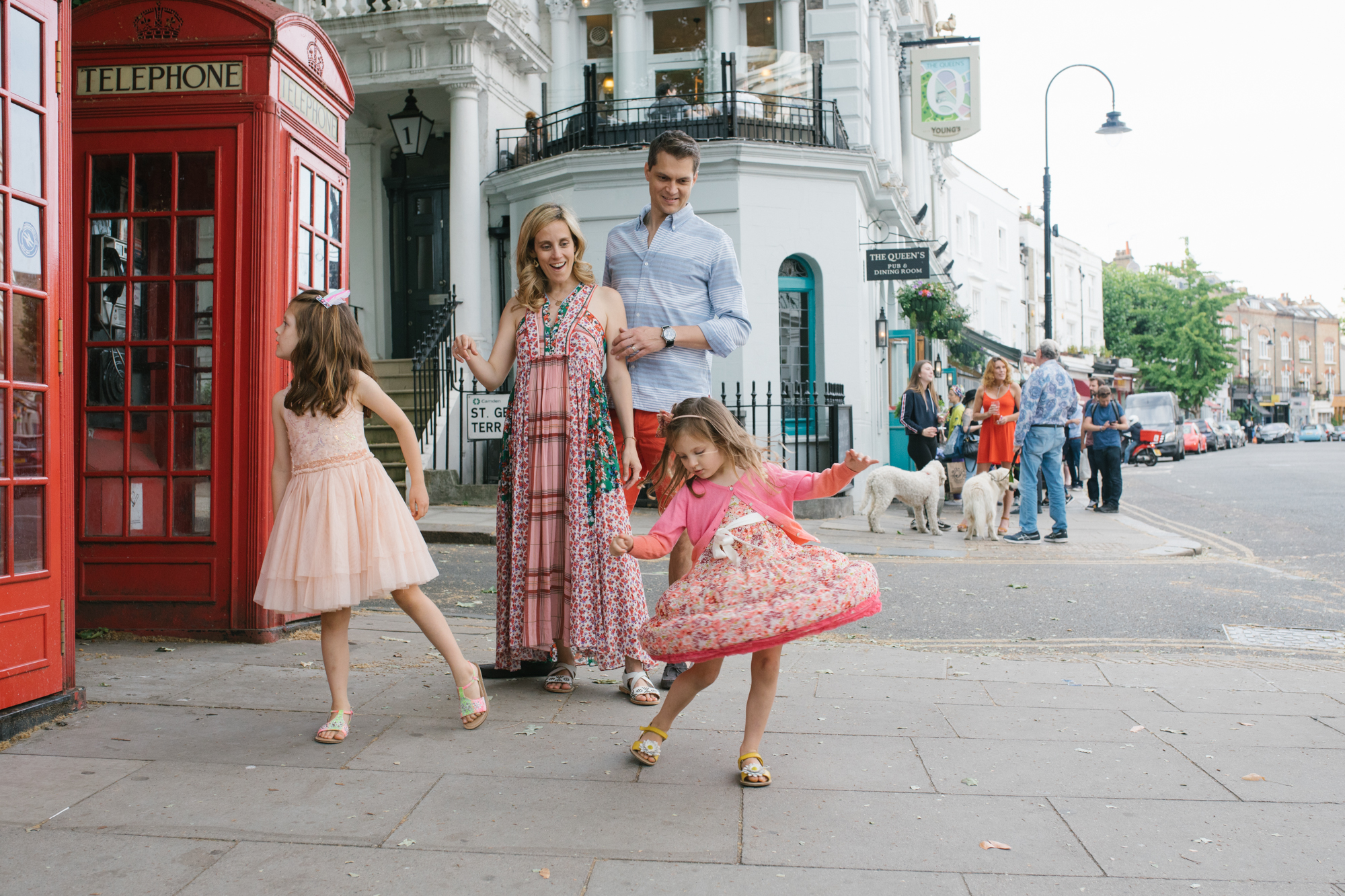 Family lifestyle photography in Primrose Hill, London London Children Photography 