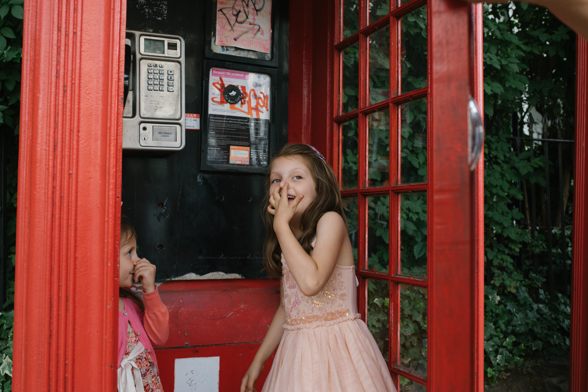 Family lifestyle photography in Primrose Hill, London London Children Photography 