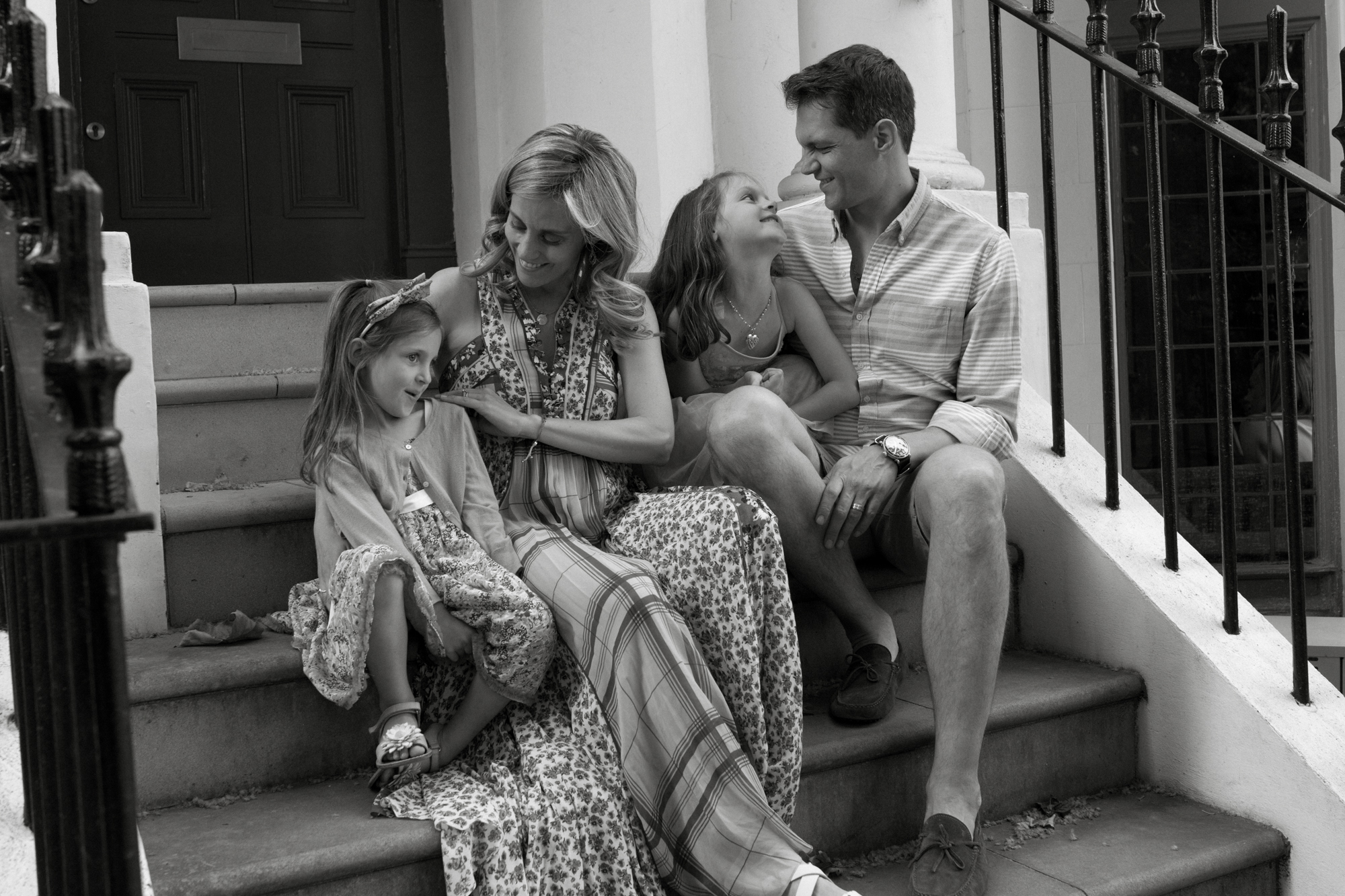 Family lifestyle photography in Primrose Hill, London London Children Photography 