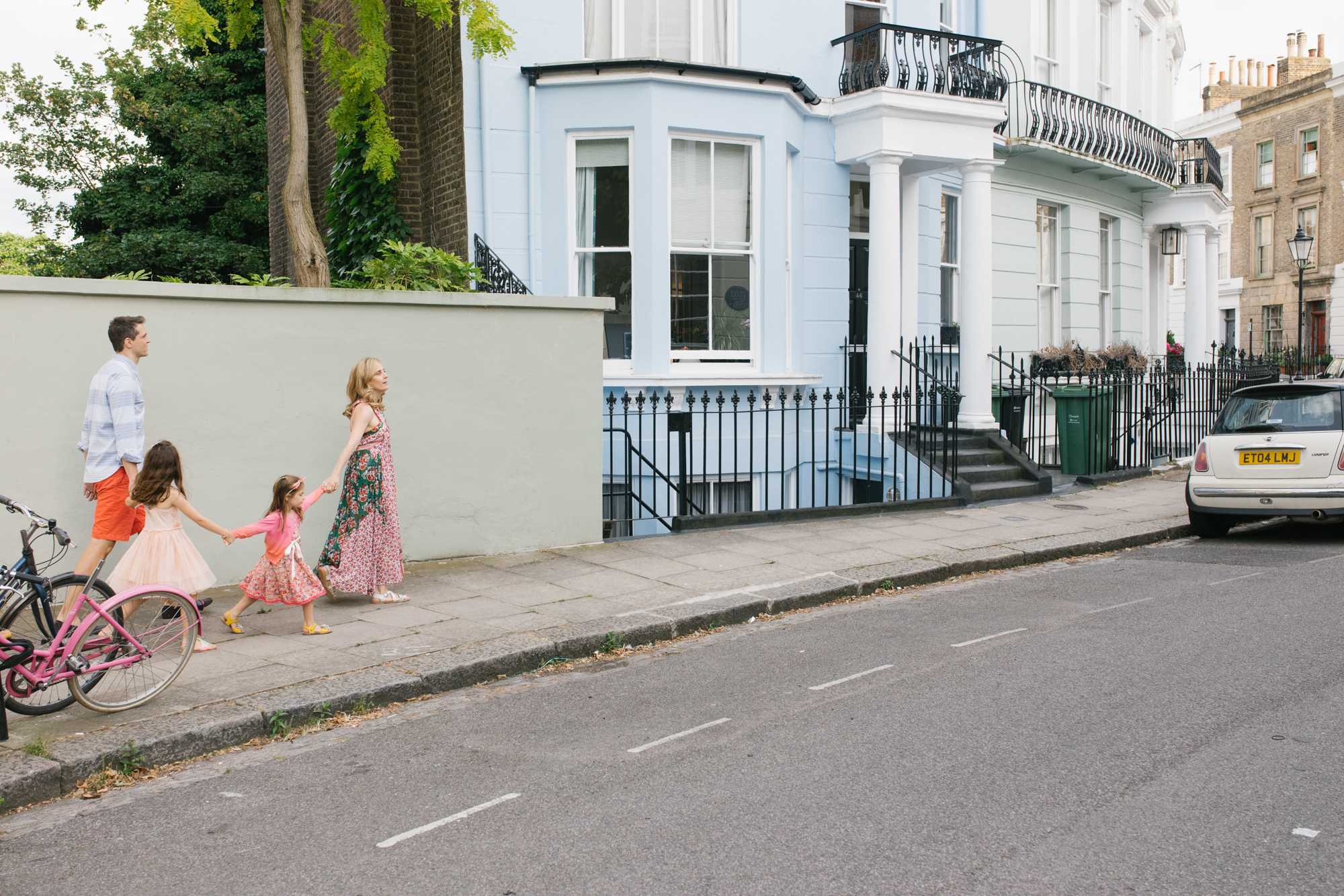 Family lifestyle photography in Primrose Hill, London London Children Photography 