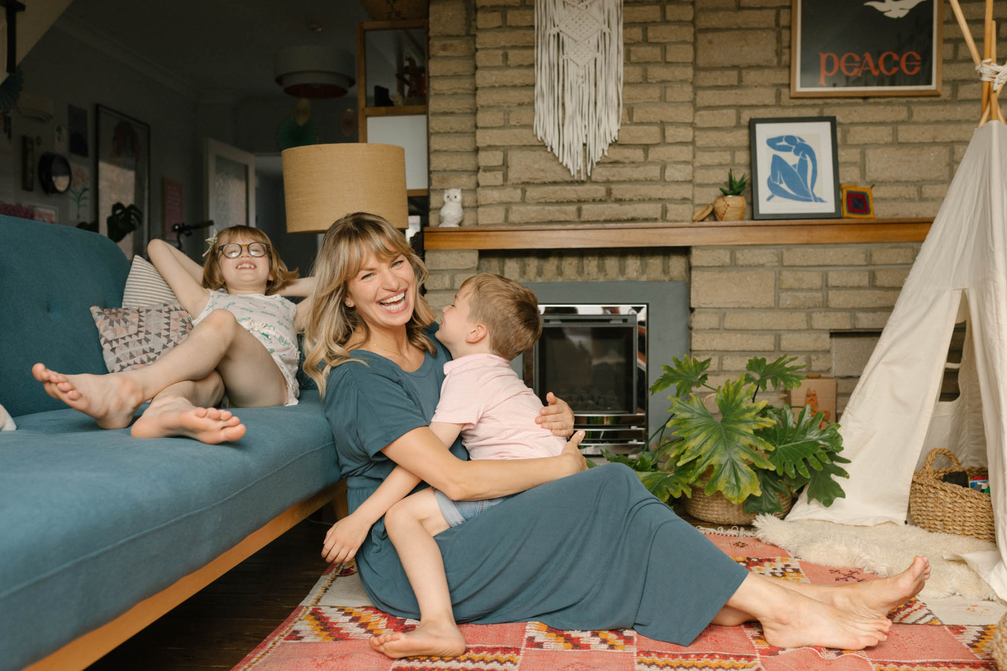 Motherhood session with Bethie Hungerford and kids London Children Photography 