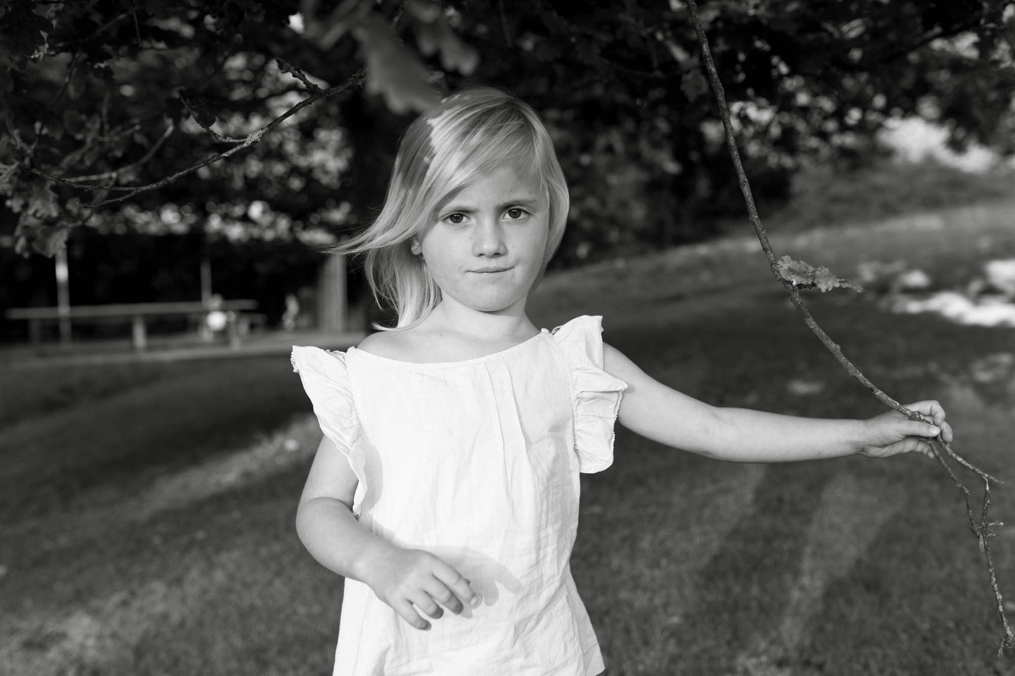 Family farm portrait photography in b&w London Children Photography 