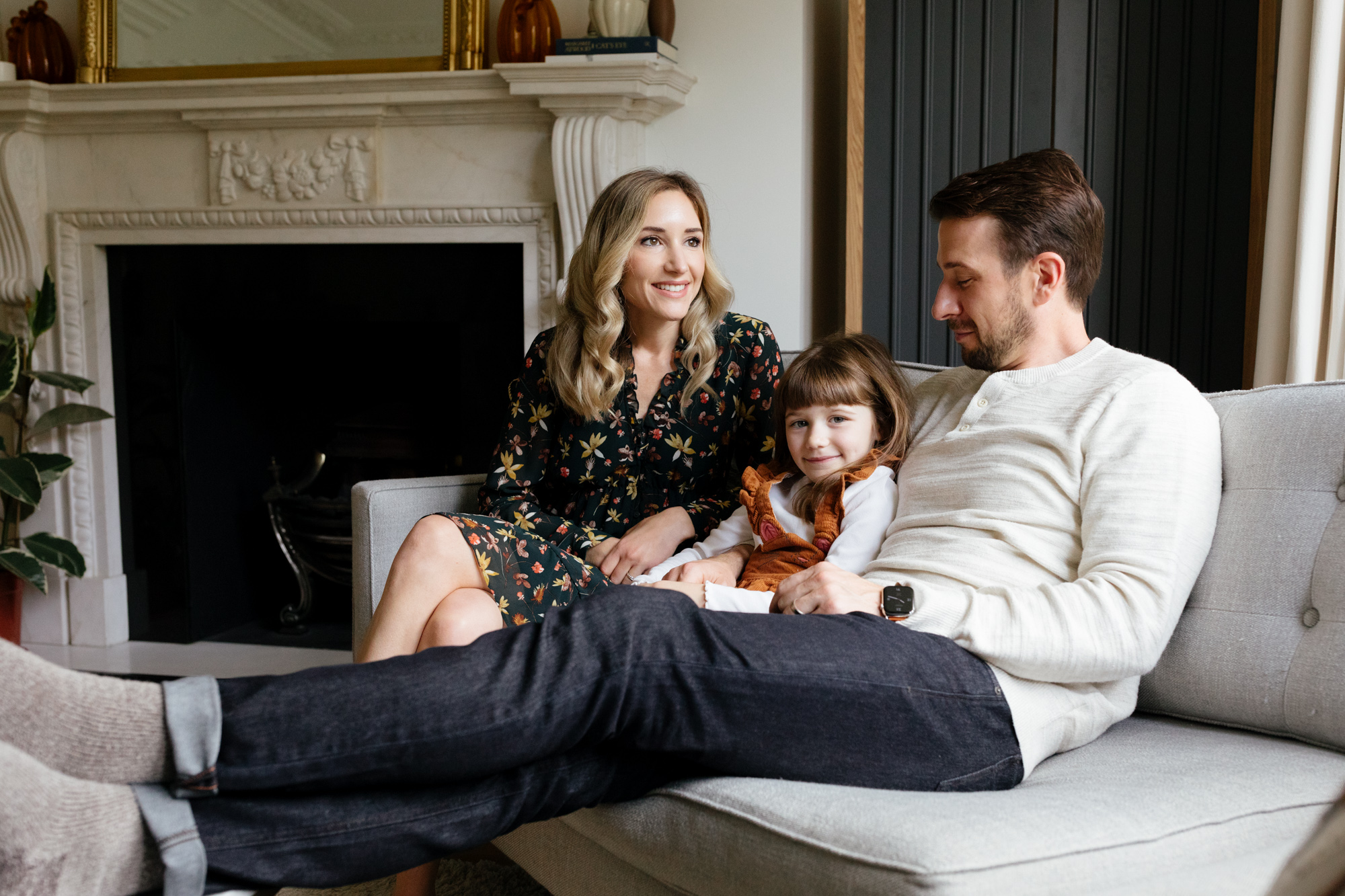 Autumn family portrait photography in Notting Hill Gate, London London Children Photography 