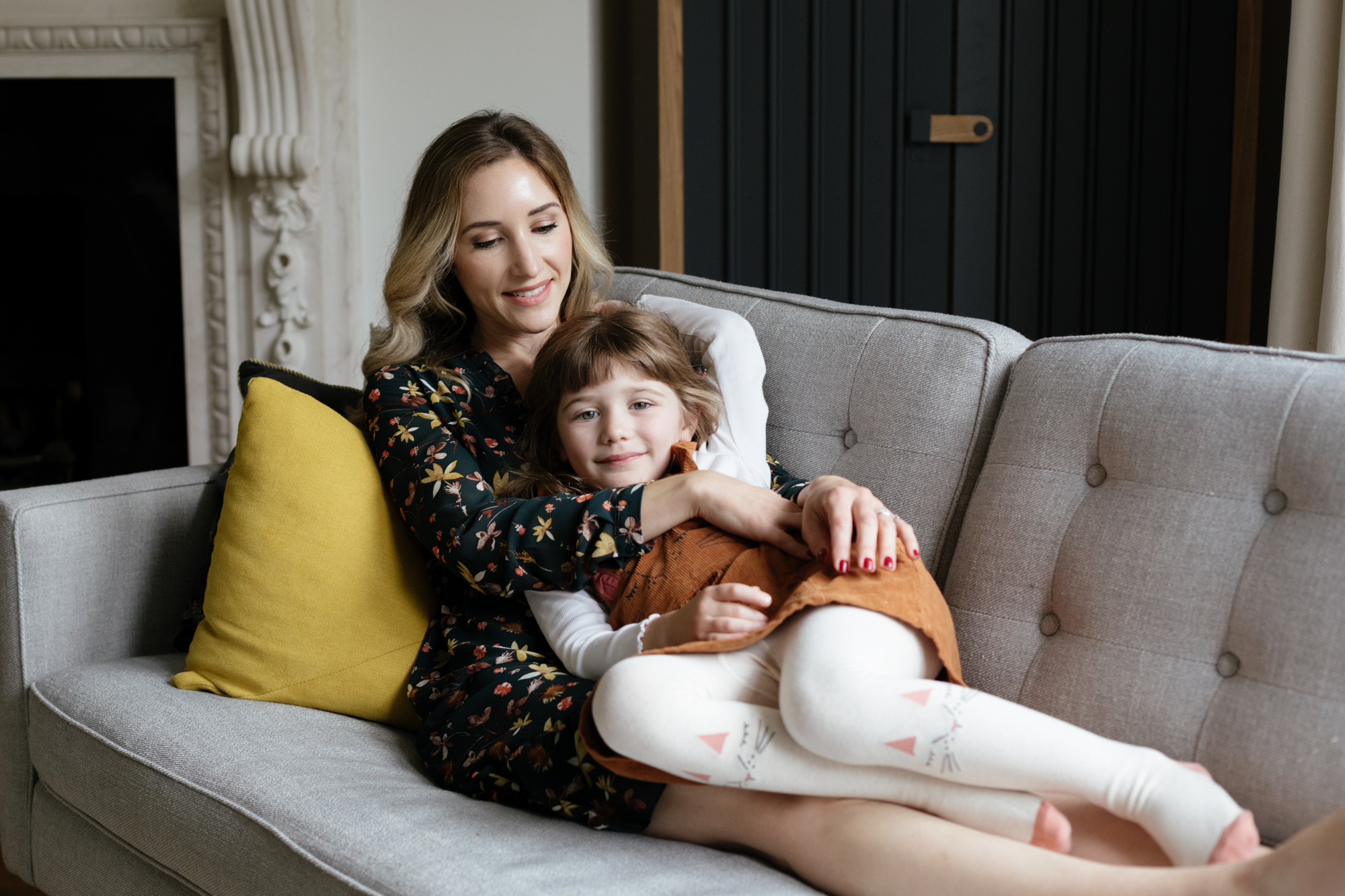 Autumn family portrait photography in Notting Hill Gate, London London Children Photography 