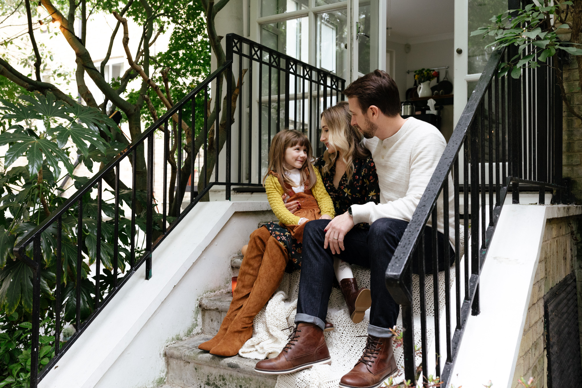 Autumn family portrait photography in Notting Hill Gate, London London Children Photography 