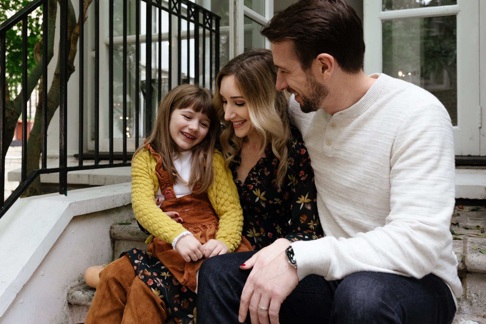 Autumn family portrait photography in Notting Hill Gate, London London Children Photography 