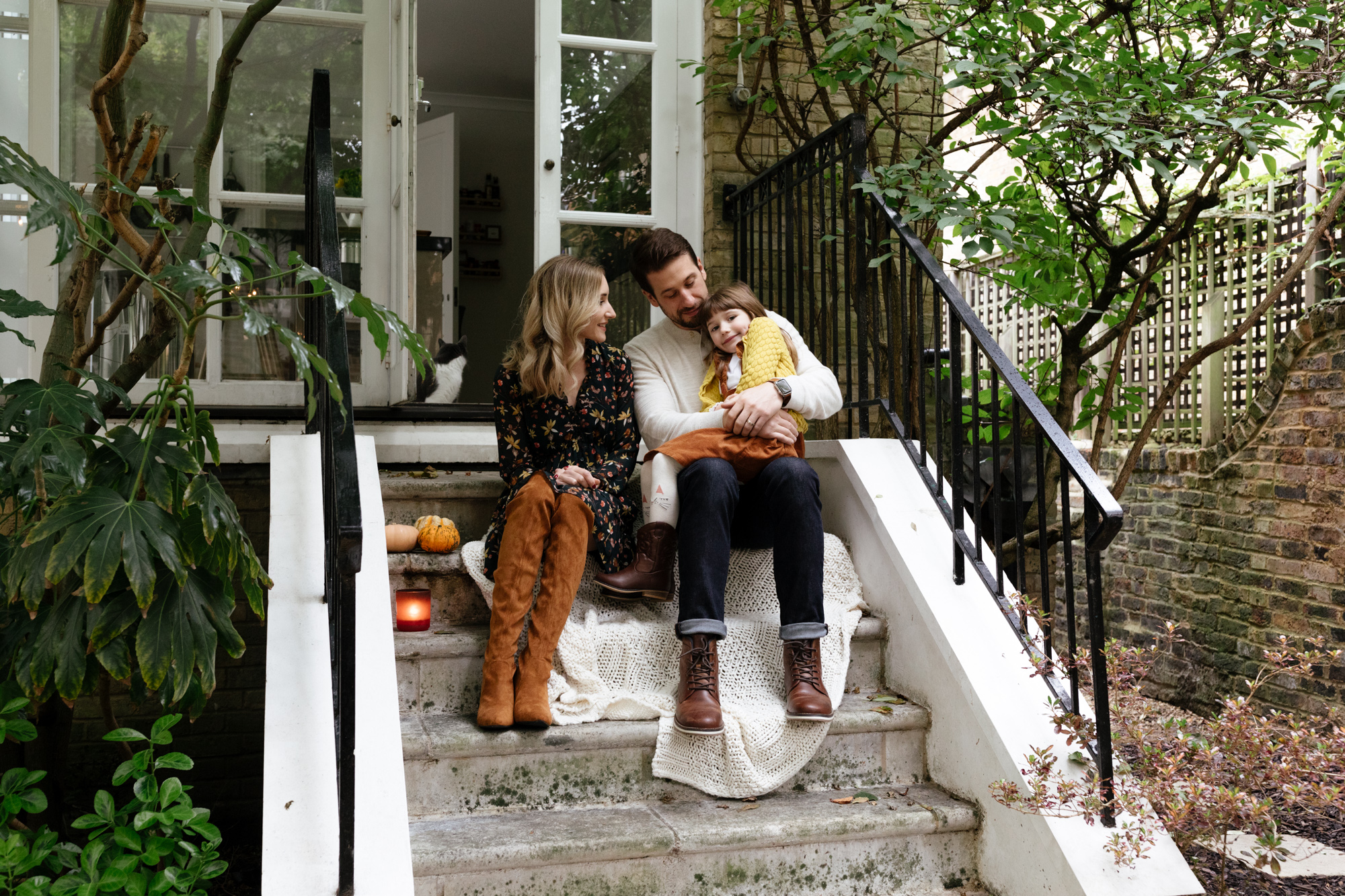 Autumn family portrait photography in Notting Hill Gate, London London Children Photography 