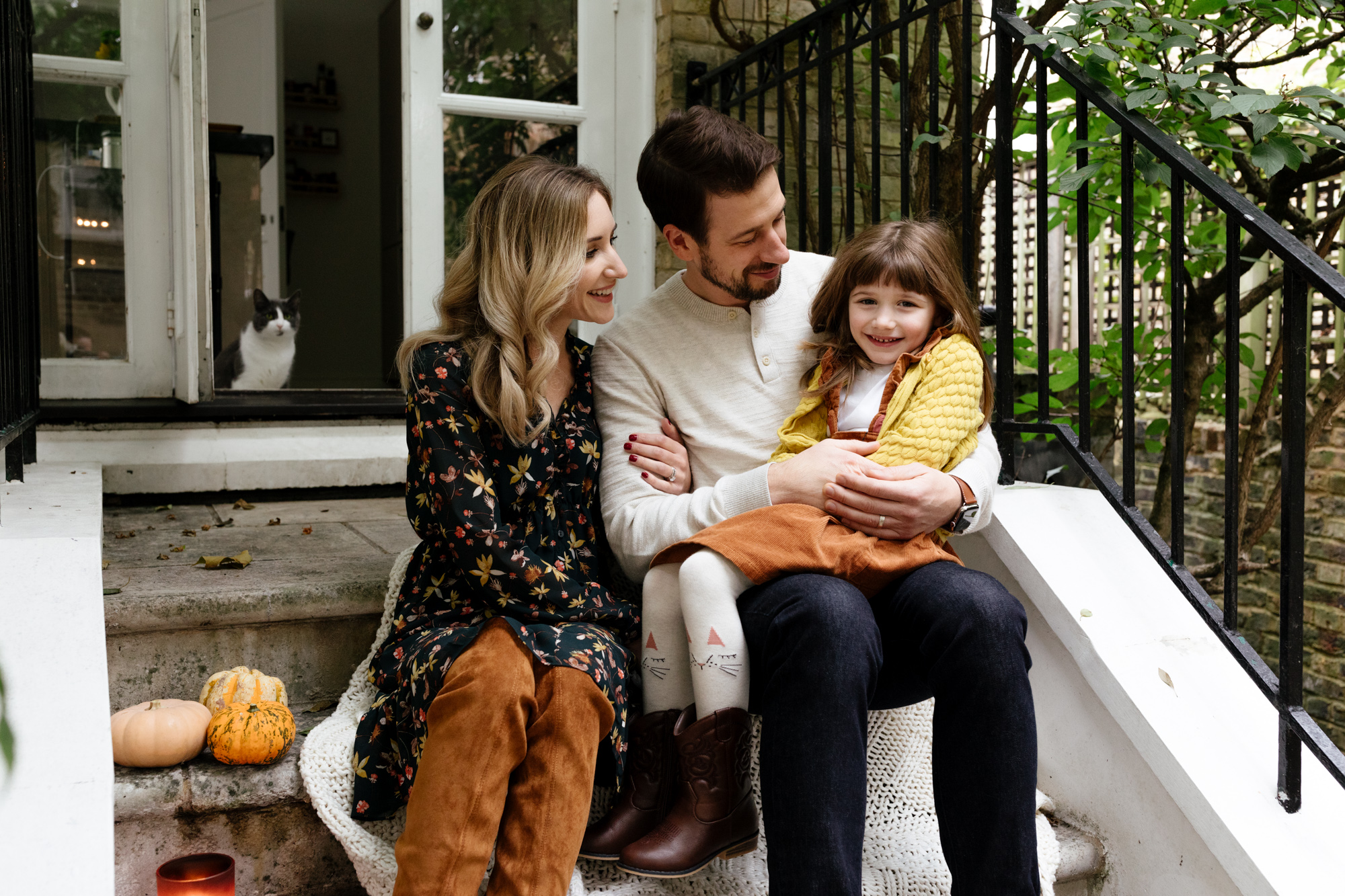 Autumn family portrait photography in Notting Hill Gate, London London Children Photography 