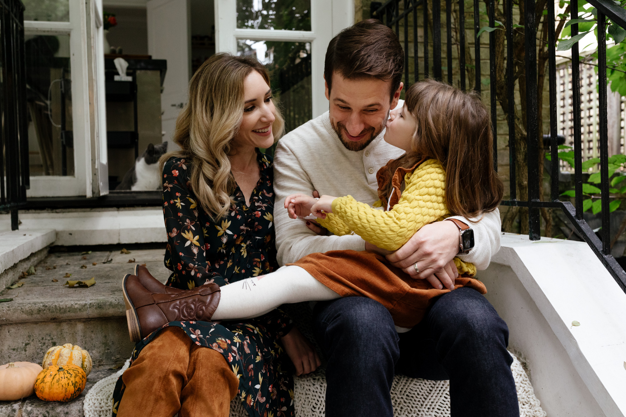 Autumn family portrait photography in Notting Hill Gate, London London Children Photography 