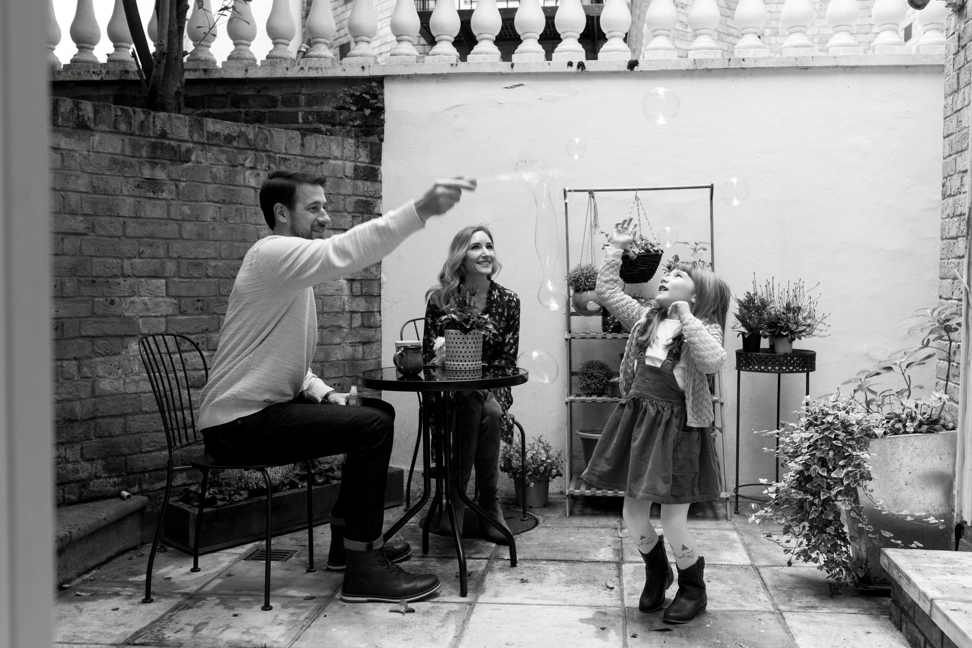 Autumn family portrait photography in Notting Hill Gate, London London Children Photography 