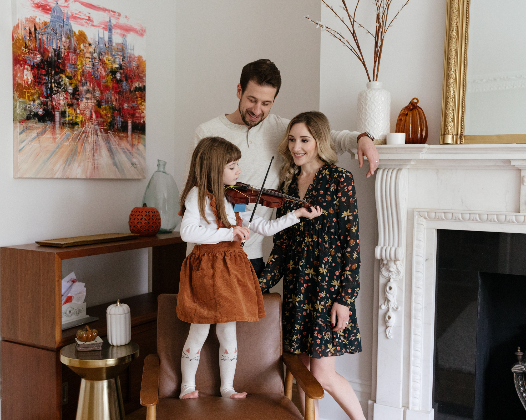 Autumn family portrait photography in Notting Hill Gate, London London Children Photography 