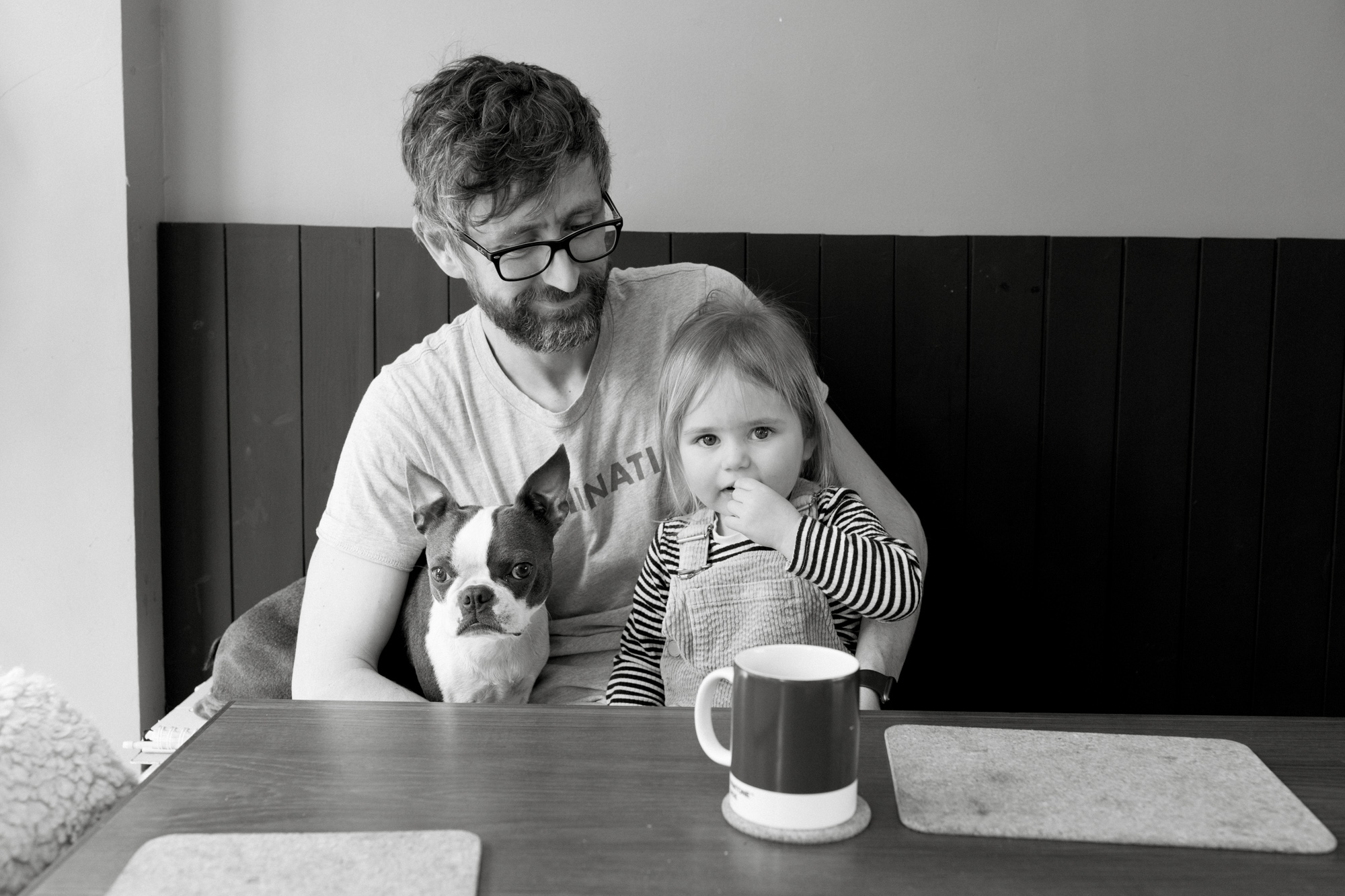 Portraits at home  with London family photographer Thea Courtney London Children Photography 