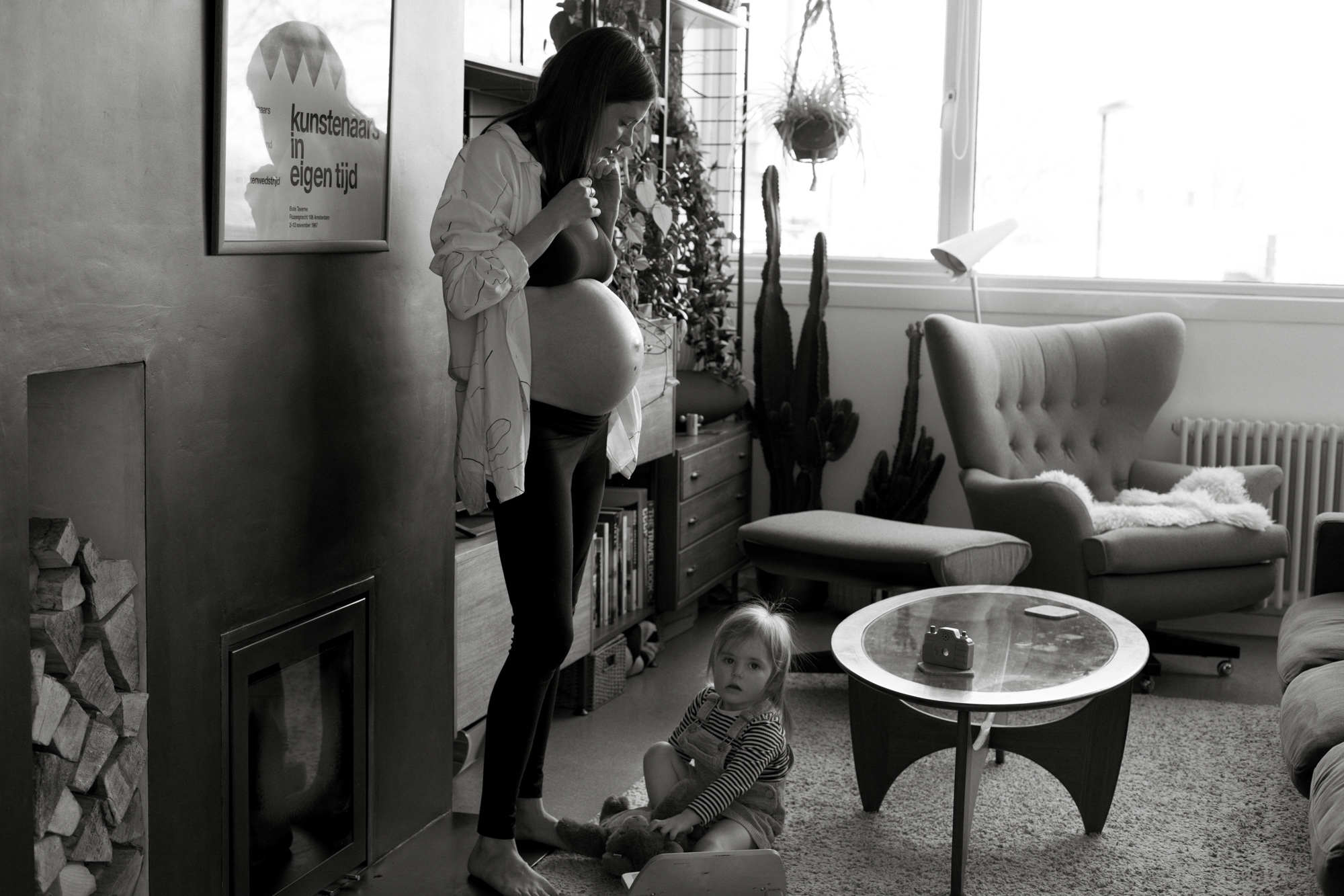 Portraits at home  with London family photographer Thea Courtney London Children Photography 