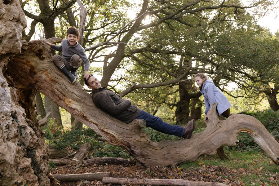 Richmond Park, London...family portrait photography in autumn London Children Photography 